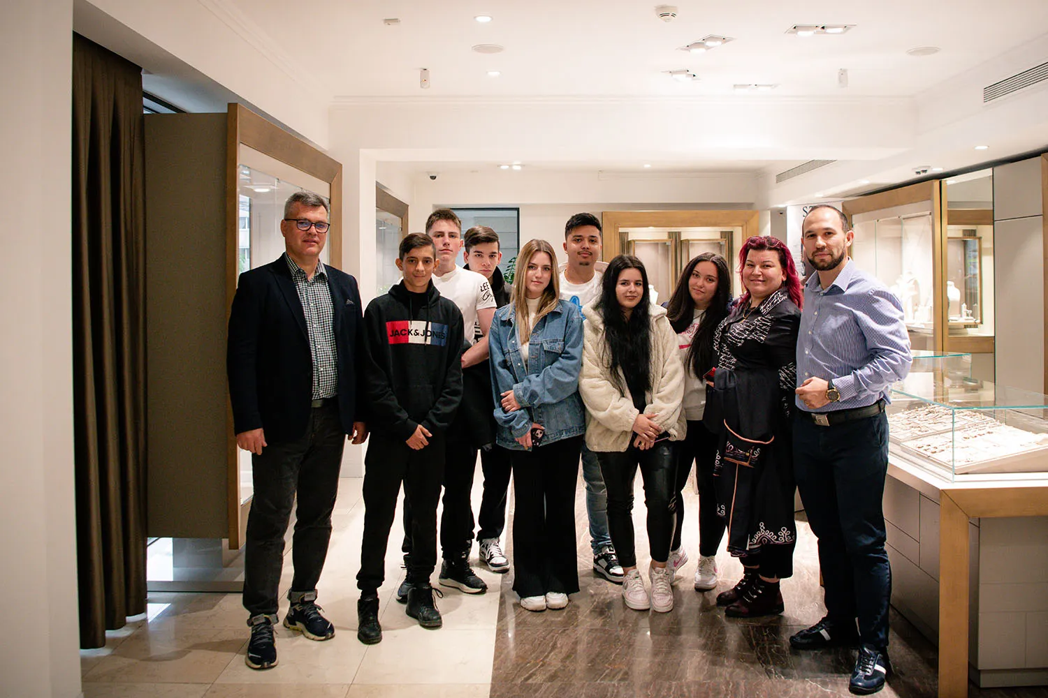 Inovație și inspirație: Elevii Liceului Tehnologic General Magheru descoperă magia bijuteriilor la STIL Diamonds