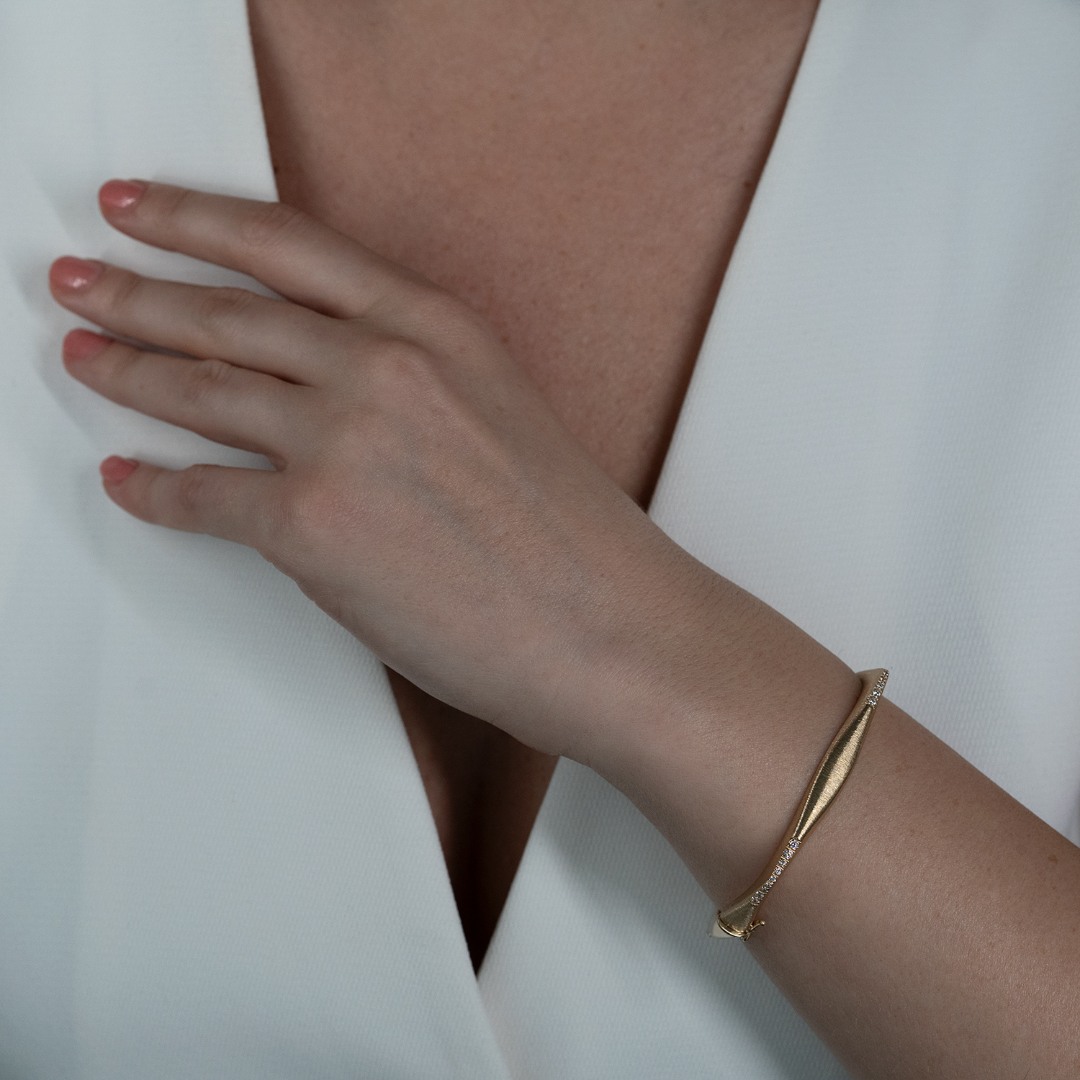 Brățară cu efect satinat din aur galben de 14K